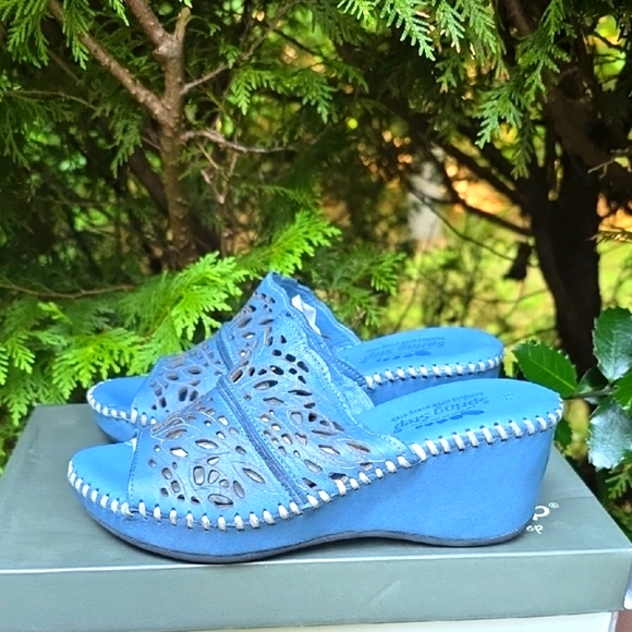 Spring Step Blue Laser-Cut Mules - Picture 5 of 8